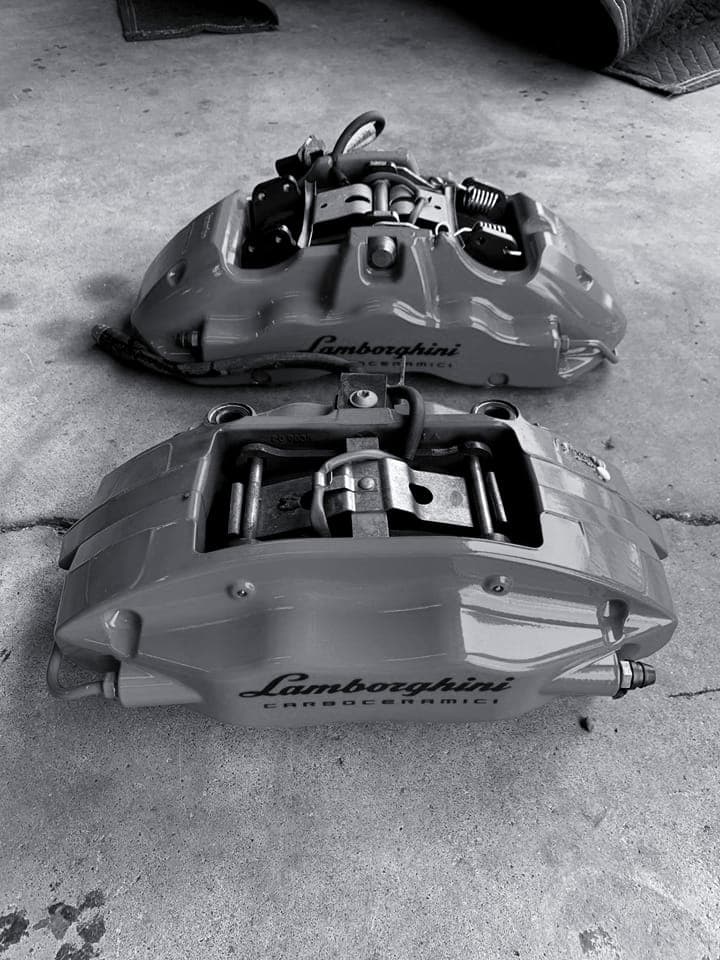 Lamborghini Performante service