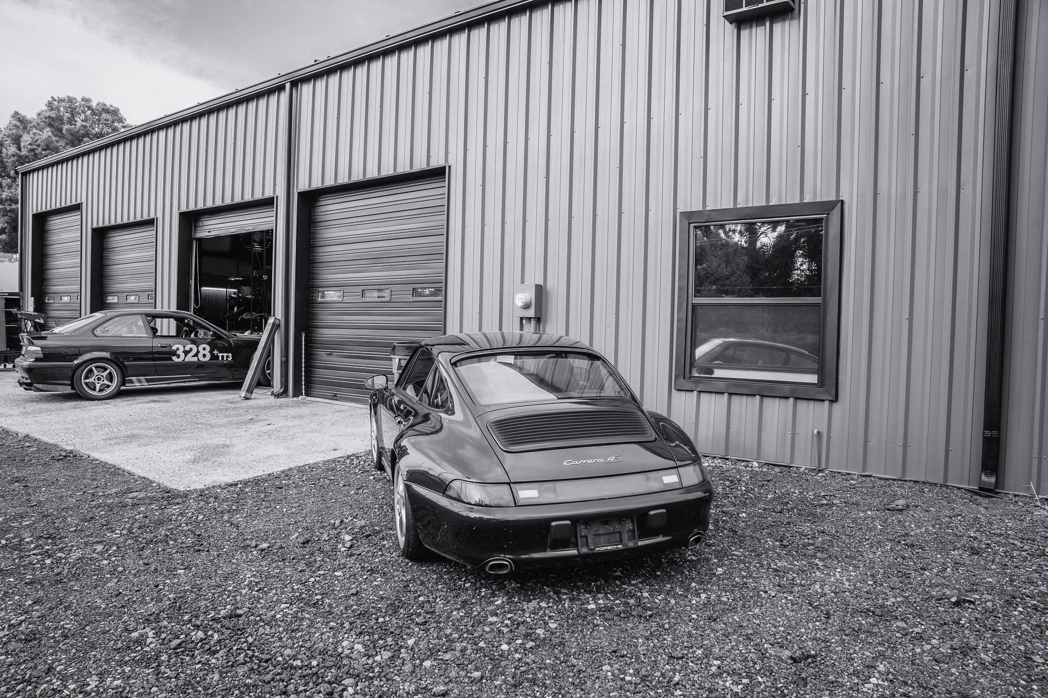 Porsche 993 C4S dropped off for full restoration